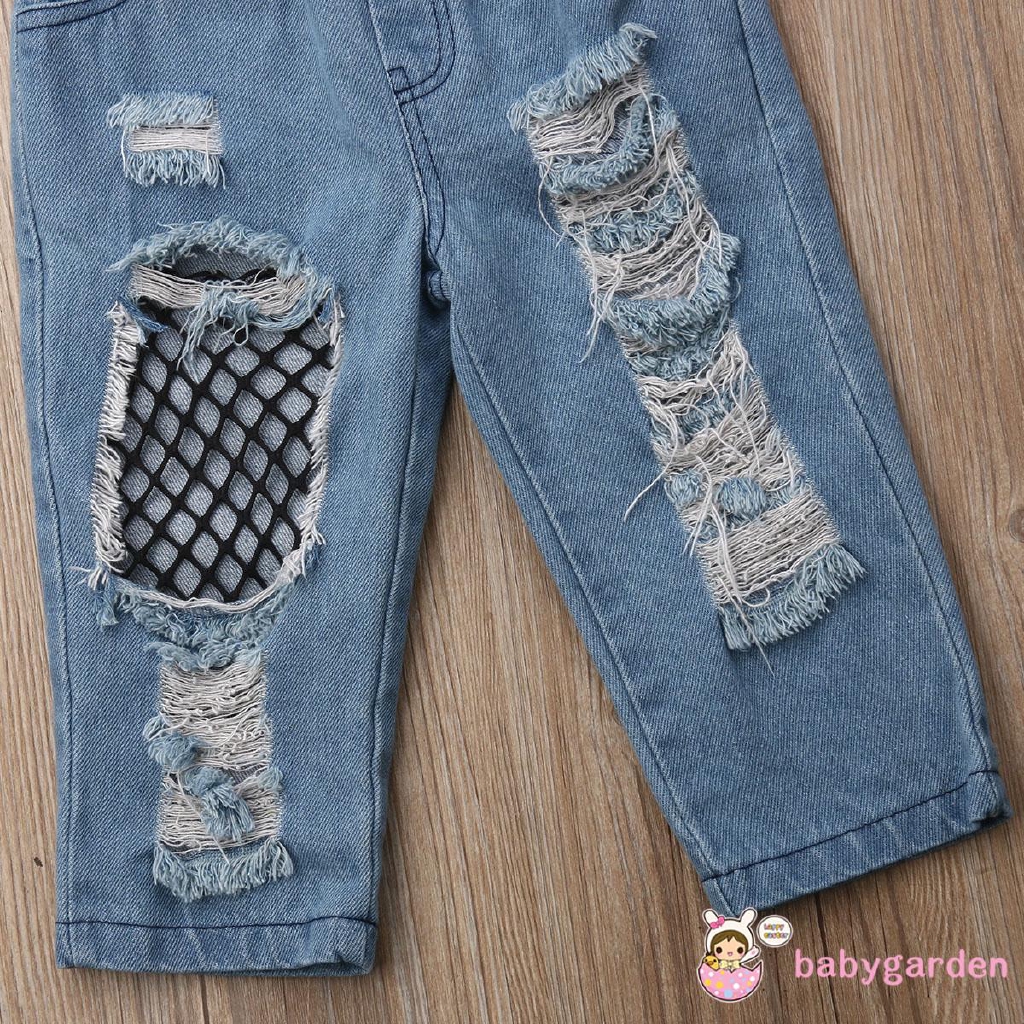 Áo thun sát nách + Quần jeans xẻ rách cá tính cho bé gái