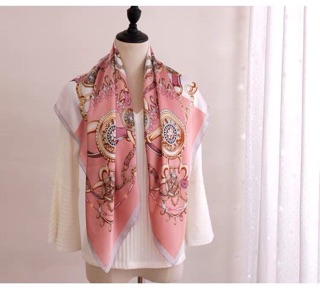 Khăn lụa vuông size 90x90.