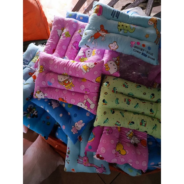 Gối đầu massage cho bé nhiều mẫu cute - kích thước 25cm*40cm*5cm