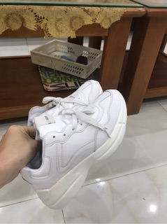 Giày cho mẹ và bé