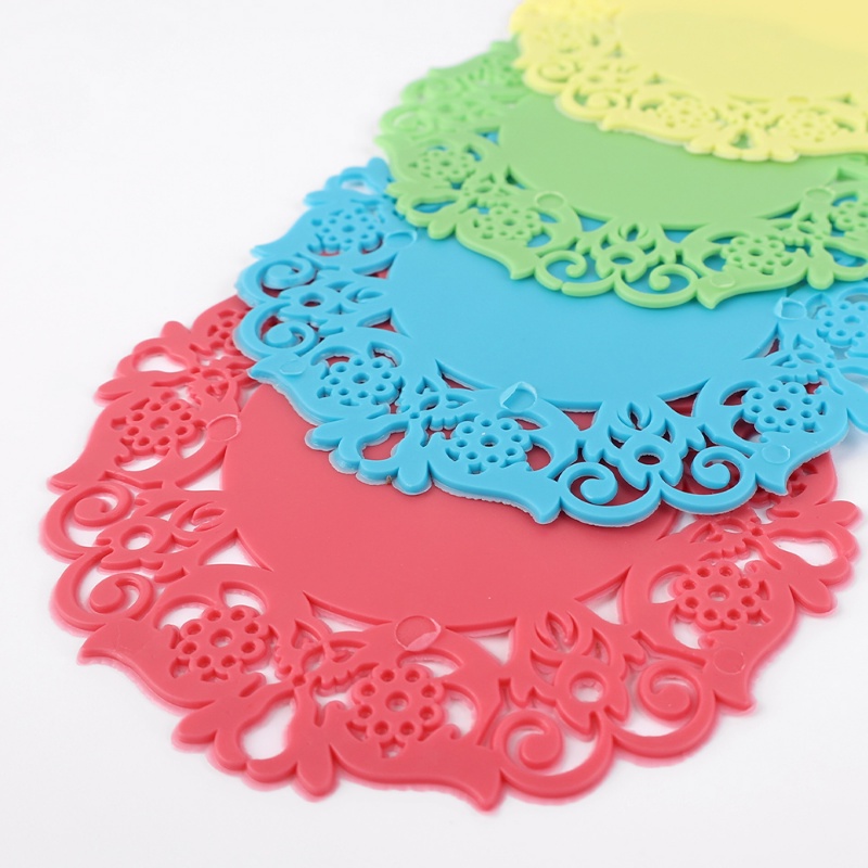 Tấm Lót Ly Trà Bằng Silicone Cách Nhiệt Chống Trượt Thiết Kế Đục Lỗ Tiện Dụng