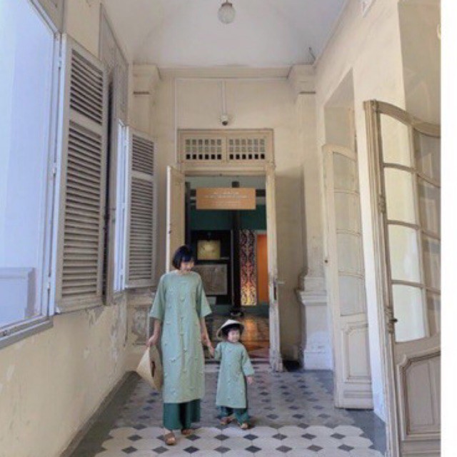 Thanh lý bộ áo dài mẹ và bé mang tết
