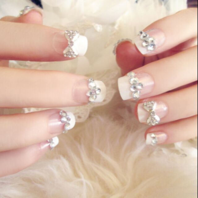 Nail móng tay giả