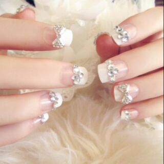 Nail móng tay giả