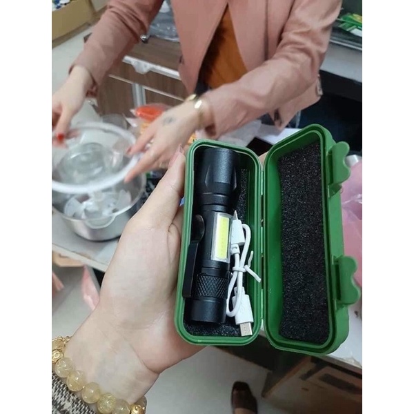 Đèn pin mini siêu sáng