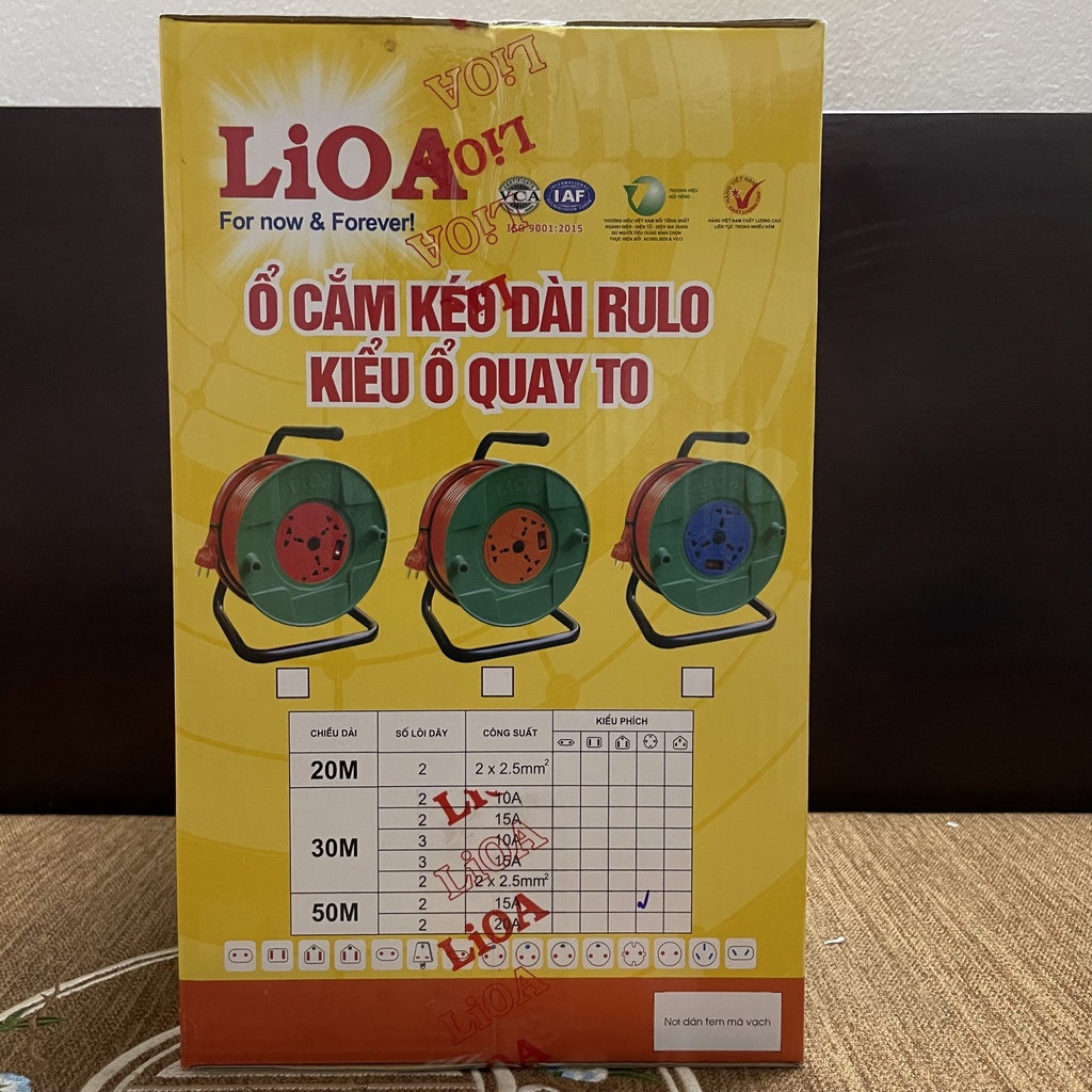 Ổ Cắm Kéo Dài Quay Tay Kiểu Rulo LiOA QT50-2-15A 50m Xách Tay Quay Tròn
