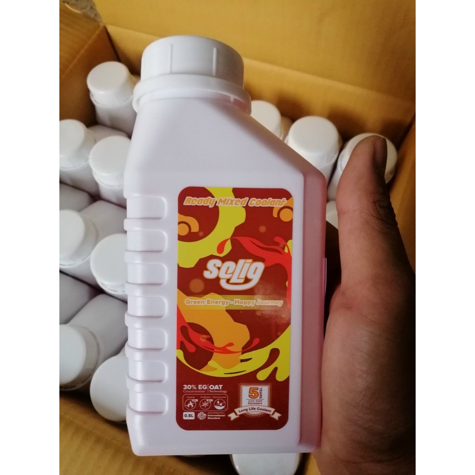 Nước làm mát động cơ SELIG màu đỏ (RED) - Chai 0.5L