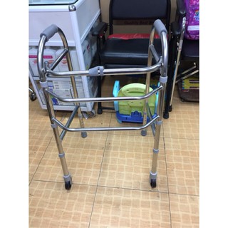 Khung tập đi có bánh xe hỗ trợ người già, hỗ trợ người tai biến Việt Nam