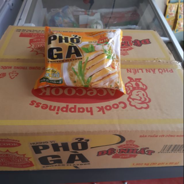 Thùng phở Gà Đệ nhất , thùng 30 gói × 65 g