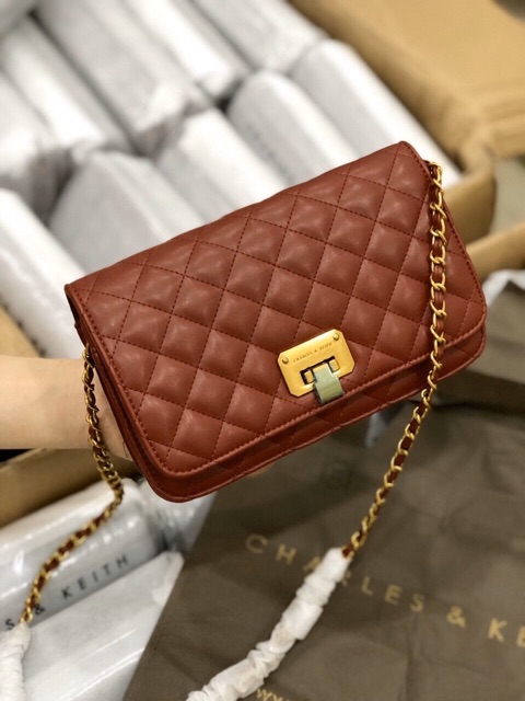 Tuia đeo chéo ck&k