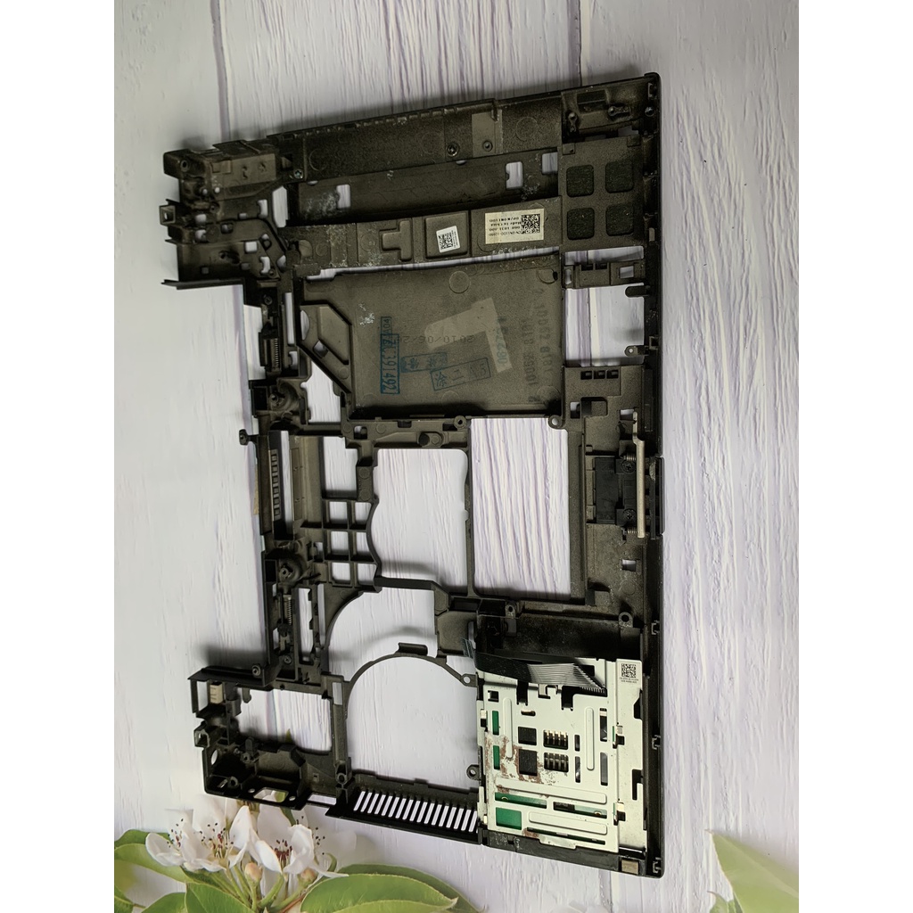 Vỏ laptop dell e6410