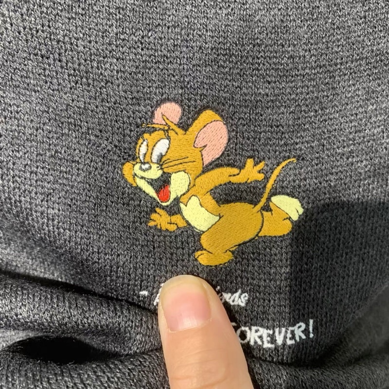 Áo len nam giới Mèo và chuột phim hoạt hình thêu, áo len cổ tròn dệt kim đáng yêu anime
