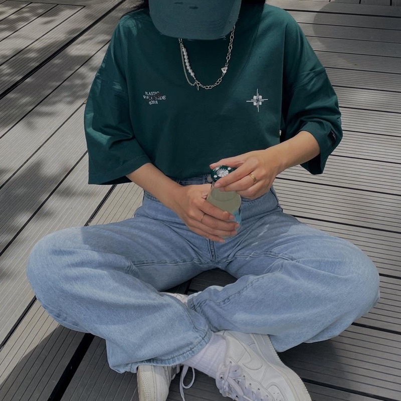 Logo Đơn Giản Tee | BigBuy360 - bigbuy360.vn