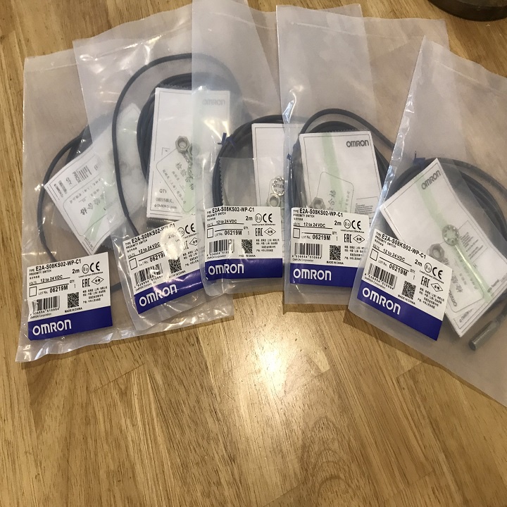 Cảm biến tiệm cận E2A-S08KS02-WP-C1