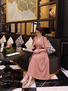 Đầm hồng tiểu thư