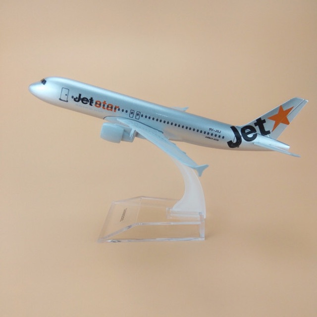 Mô hình Máy Bay Boeing JETSTAR - VIETJET A320 - BAMBOO VN Tỷ lệ 1:400