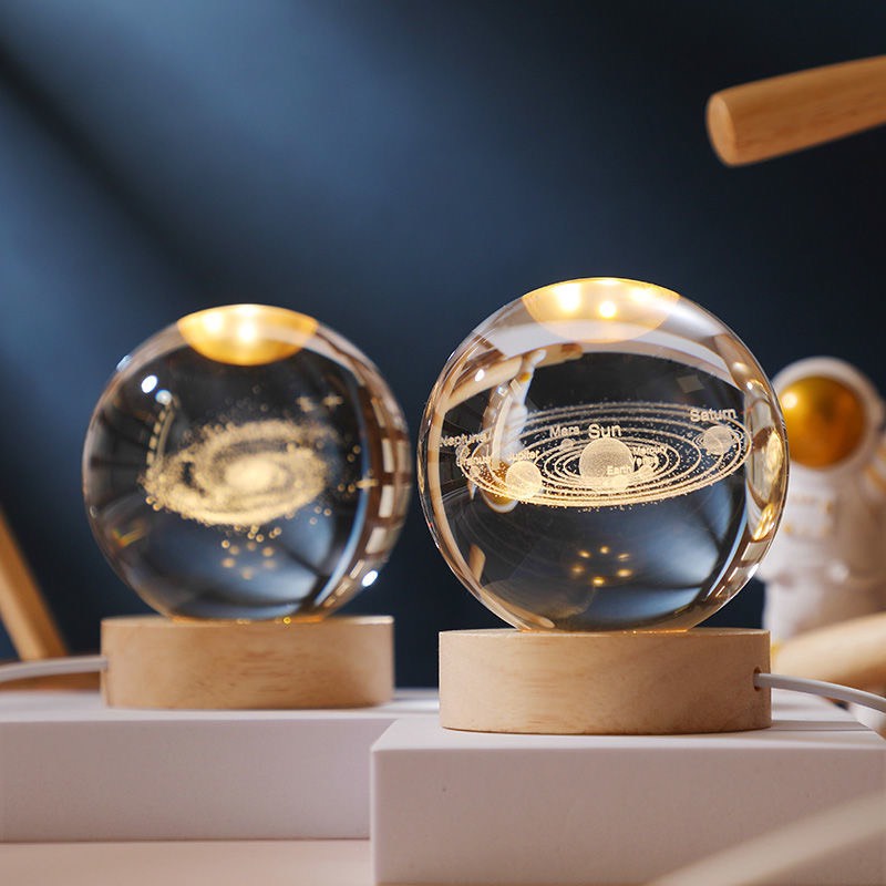 Đèn Ngủ Để Bàn Quả Cầu Pha Lê Vũ Trụ 3D Phát Sáng Hệ Mặt Trời, Sao Thổ, Galaxy Decor Bàn Học, Bàn Làm Việc