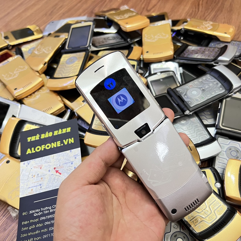 Điện Thoai Nắp Gập Motorola V3i Loại 1 Phím Thép Zin Không Tróc Sơn