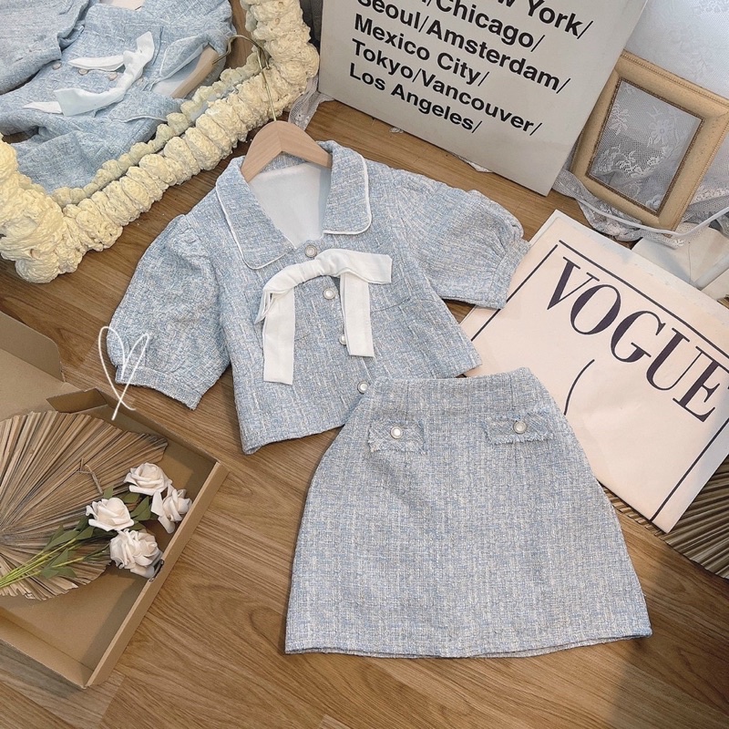 Set áo dạ 2 món: khoác dạ + chân váy xếp ly