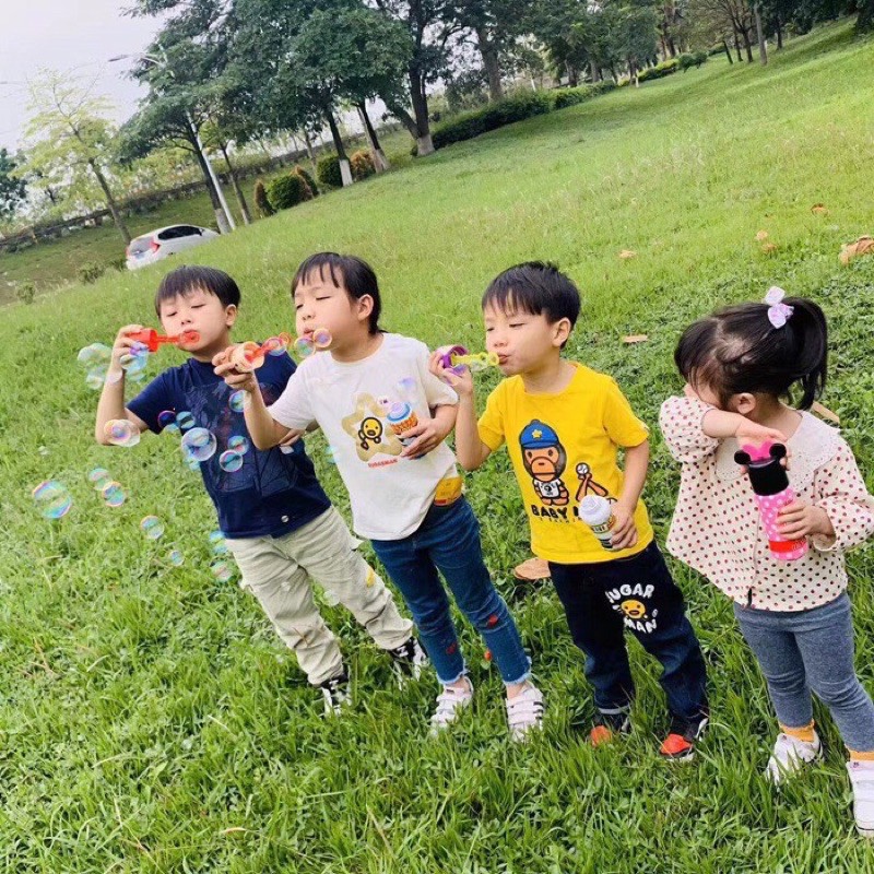 Bình thổi bong bóng cho bé