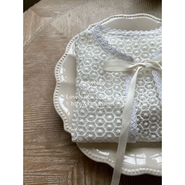Áo Khoác Cardigan Ren Mỏng Bé Gái Jennybebe style Hàn Quốc Màu Trắng Tiểu Thư