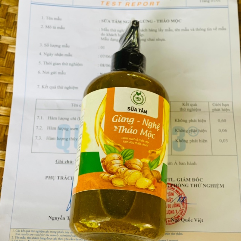 SỮA TẮM THẢO MỘC/ sữa tắm nghệ/ sữa tắm thảo dược gừng nghệ/ sữa tắm dược liệu/ chăm sóc da sau sinh