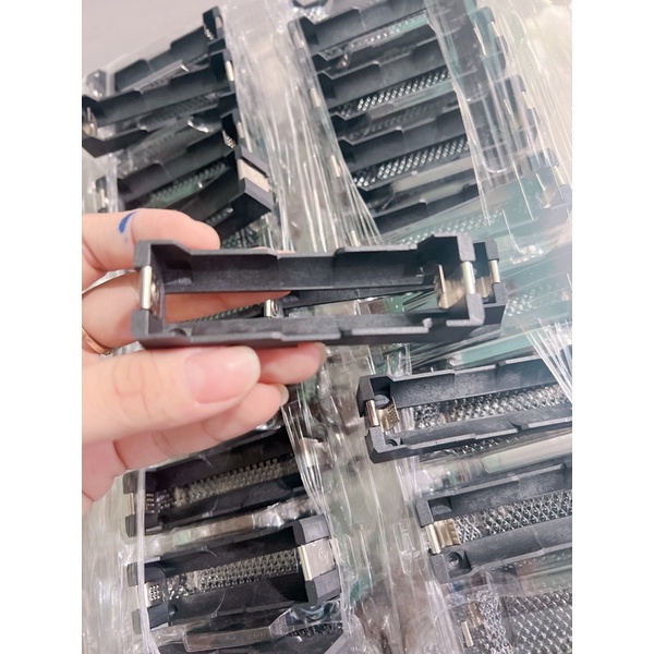 Khay cân bằng 1cell pin Cell 21700. nhựa cứng siêu bền
