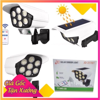 Đèn LED năng lượng mặt trời kiểu giả camera chống trộm, tự động bật tắt |GiaHuong