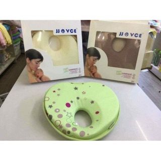 Gối chống bẹp đầu cho bé