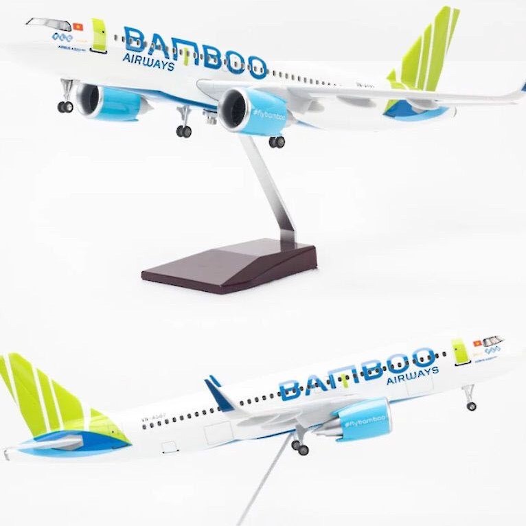 Mô Hình Máy Bay 47cm Bamboo Có Đèn LED + Bánh Xe + Đế Trưng Bày