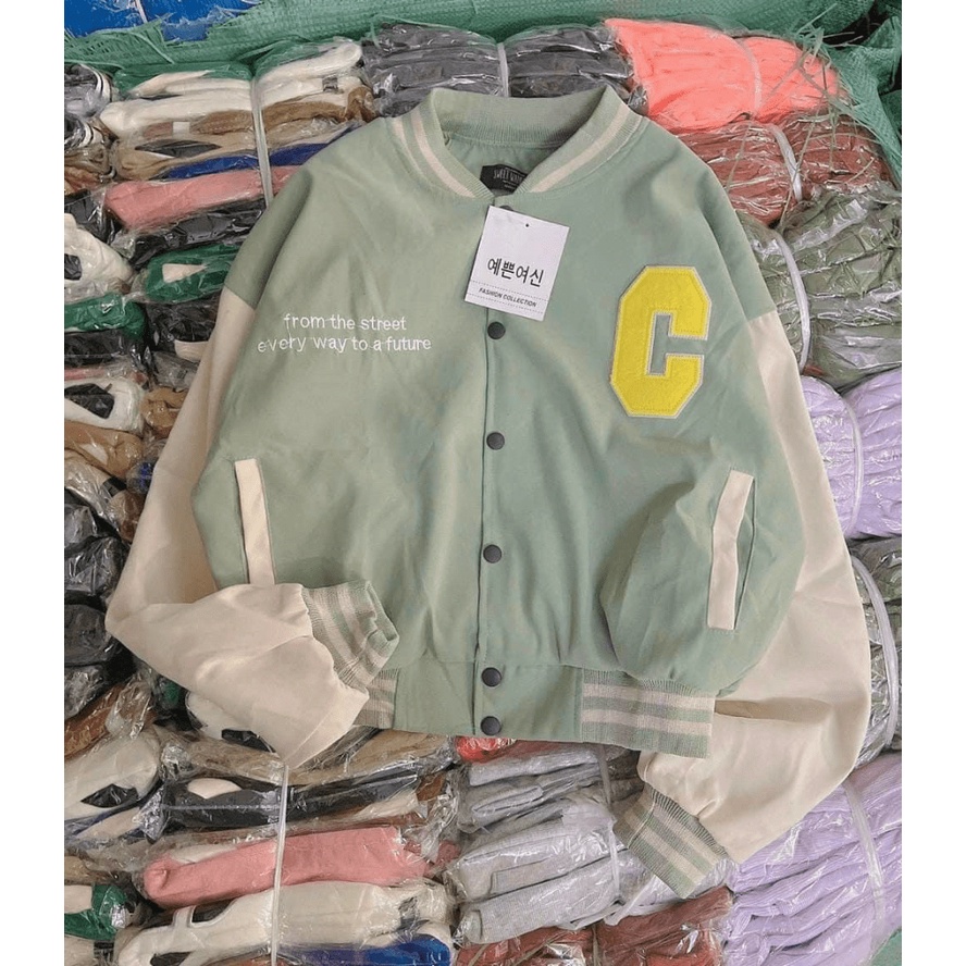 ÁO KHOÁC NỮ PHONG CÁCH BOMBER CROPTOP THÊU HỌA TIẾT CHỮ C ĐẸP TINH KHÔI