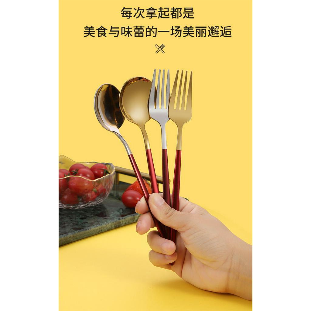 Bộ Muỗng Nĩa Bằng Thép Không Gỉ Tay Cầm Dài Phong Cách Hàn Quốc