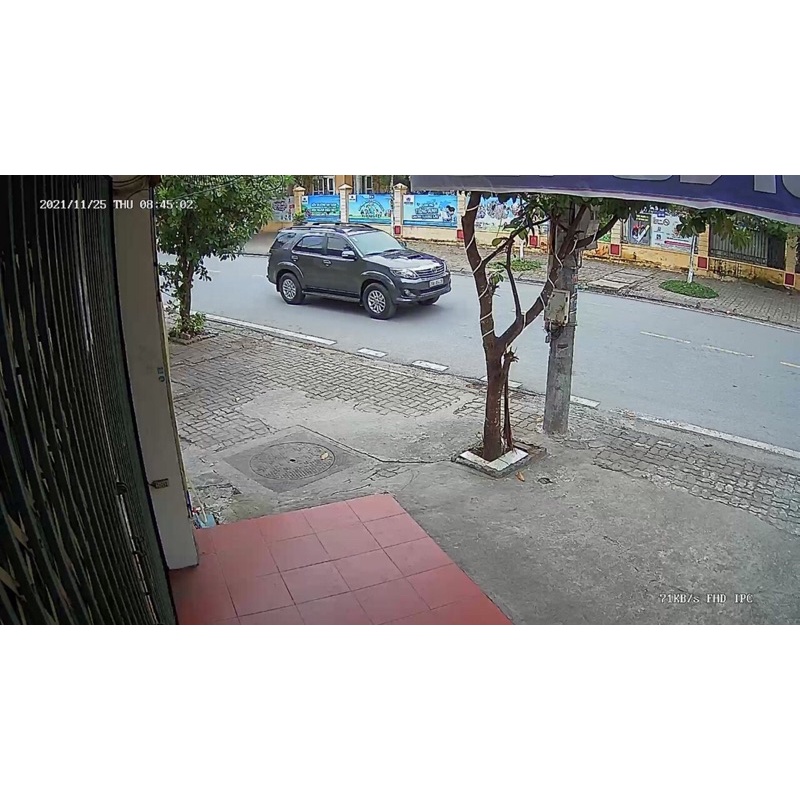 Camera SRIHOM IP Wifi Ngoài trời  2 Râu FullHD 1080P  LED trợ sáng,  LED hồng ngoại, đàm thoại 2 chiều to,rõ
