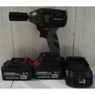 Siết bù lông chạy pin Hitachi