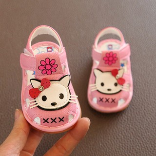 Giày tập đi họa tiết dễ thương cho bé gái