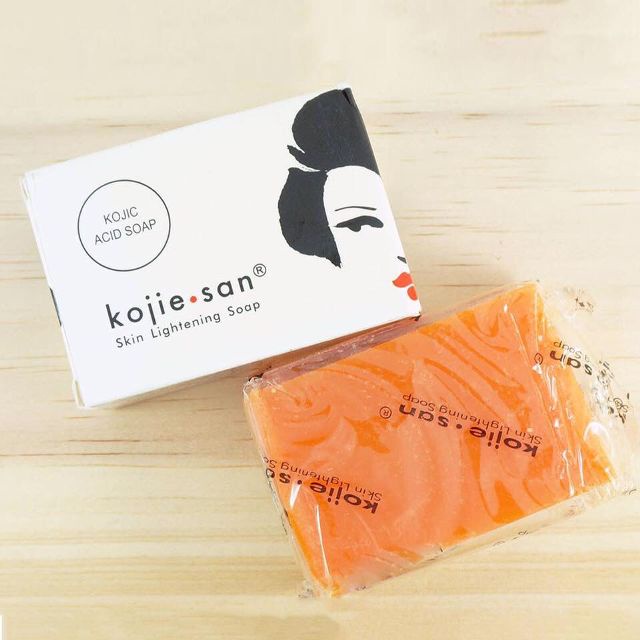 Xà phòng tắm Kojie San Skin Lightening Soap giảm mụn lưng và làm sáng da cơ thể