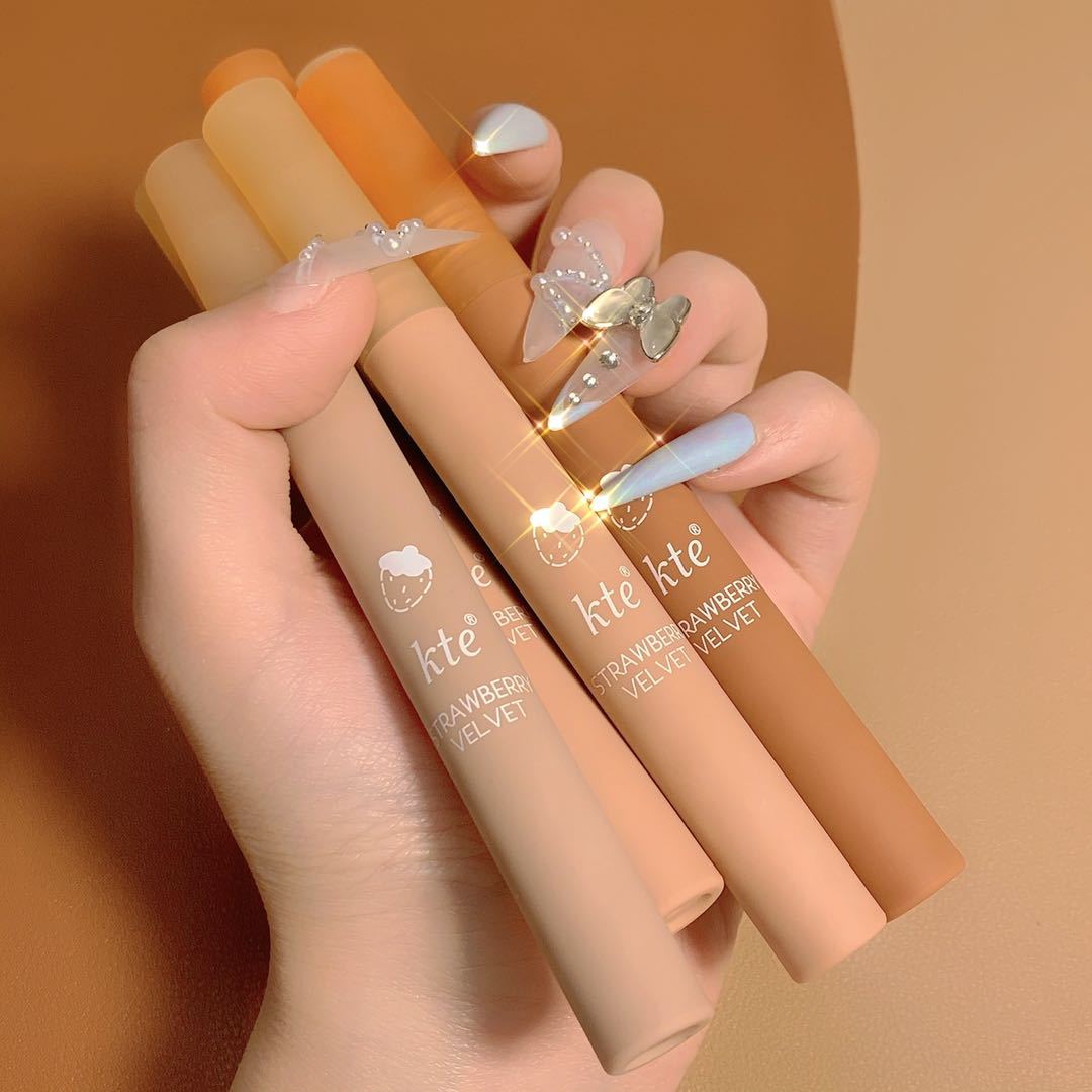 Son môi nhung lì trong suốt màu dâu/hạt dẻ | BigBuy360 - bigbuy360.vn