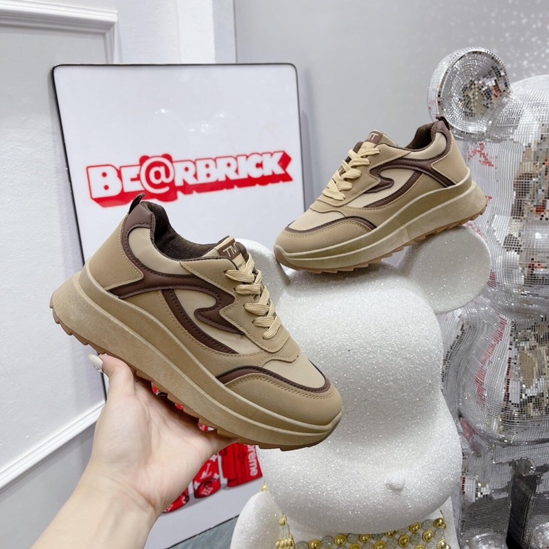 Giày Độn Tia Sét 2 Màu Thời Trang