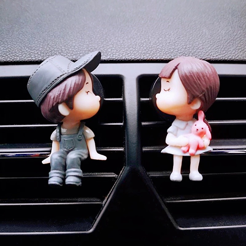 Kẹp khuếch tán tinh dầu hình búp bê hoạt hình dễ thương ngộ nghĩnh dùng để trang trí xe hơi