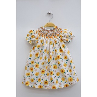 Đầm smock hoa nhí trắng