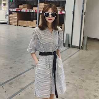 Đầm sơ mi cổ trụ sọc đen kèm belt đen