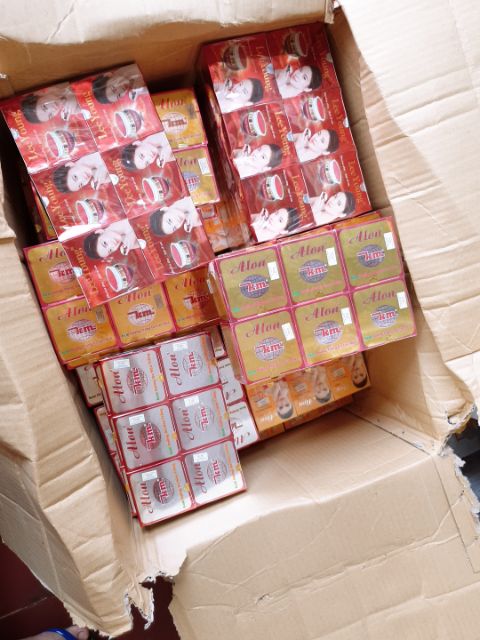 Kem alon dưỡng trắng da 15g.