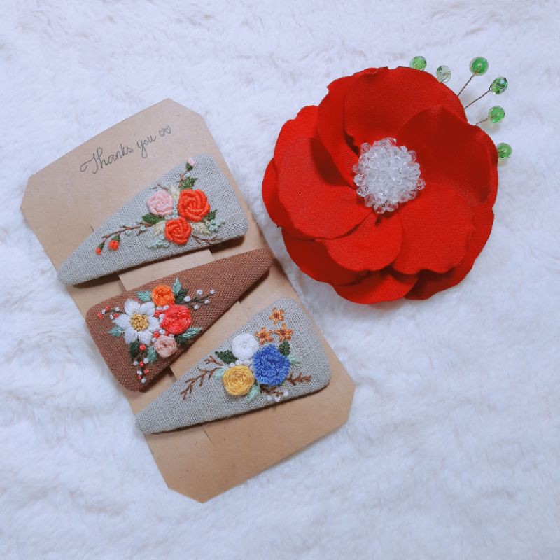 KẸP TÓC THÊU TAY/ 1 CHIẾC