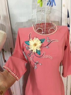Áo dài đính hoa 3D