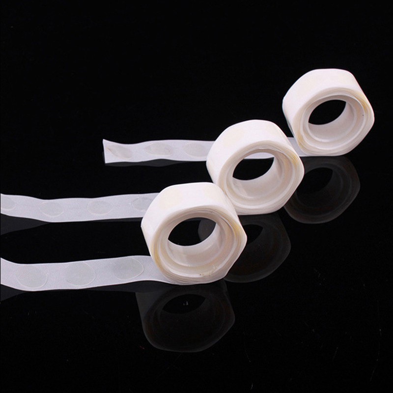 Keo dán bong bóng trang trí tiệc sử dụng tiện lợi