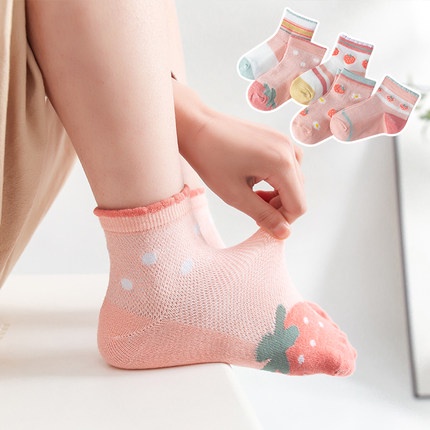 Sét 5 đôi tất mỏng, tất lướt, vớ mỏng cotton bốn mùa hình dâu tây co giãn thoáng khí thấm hút khử mùi cho bé từ 0-14 tây