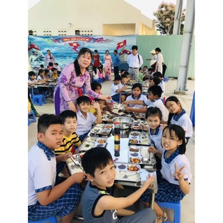 Khay cơm inox 5 ngăn giá rẻ