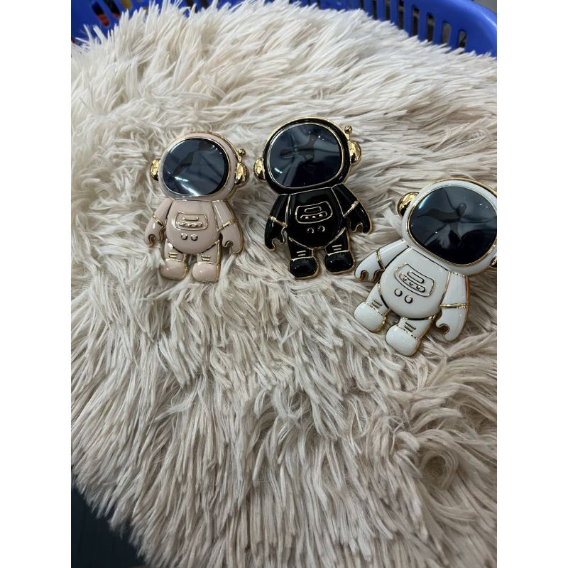 Dán Ring Ring giá đỡ điện thoại hình Nhà Du Hành Vũ Trụ siêu đẹp ( không kèm ốp )