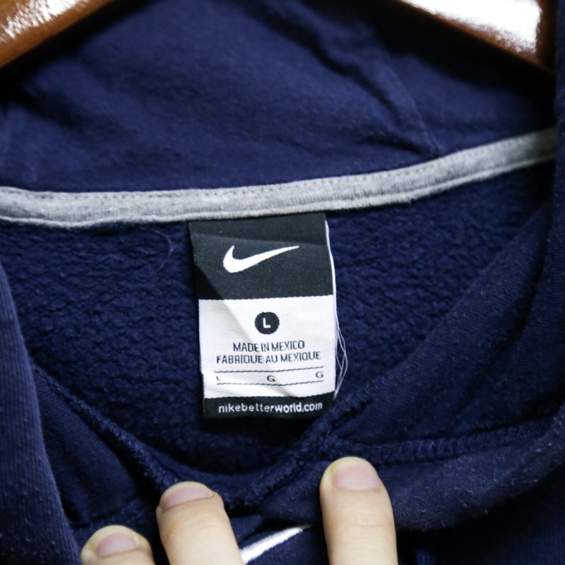 Áo hoodie middle swosh