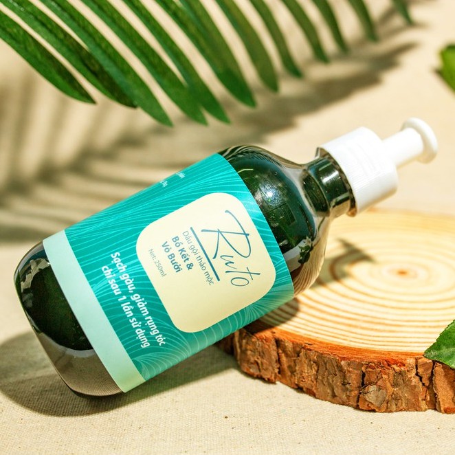 Dầu Gội Thảo Mộc Giảm Rụng Tóc RUTO 250ml giúp tóc chắc khoẻ, cải thiện tình trạng tóc hư tổn, gãy rụng | BigBuy360 - bigbuy360.vn